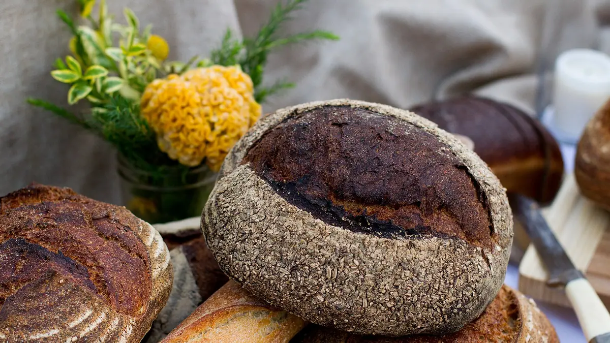 Bakery bakes